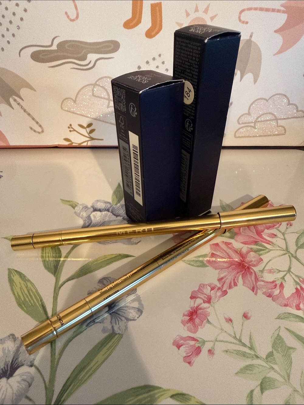 Gold Retractable Lip liner Pen - Brand: Merit (Capricorn).